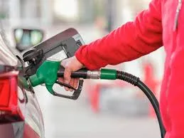 Gasolina sofre novo aumento de 10,2% na Bahia